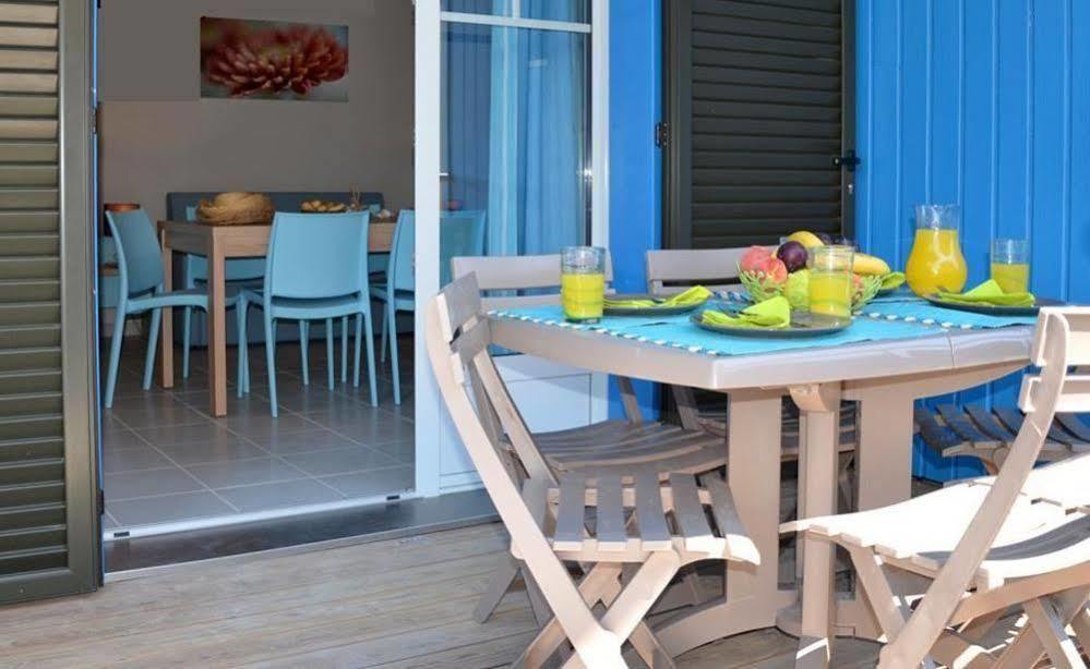 Lagrange Grand Bleu Vacances - Residence La Grenadine Марсейан Экстерьер фото